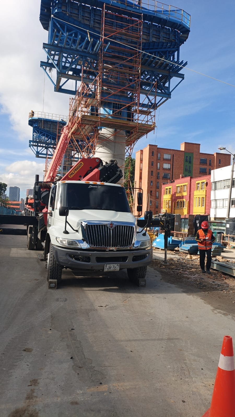 trabajos de construcción de autogruas y gruas